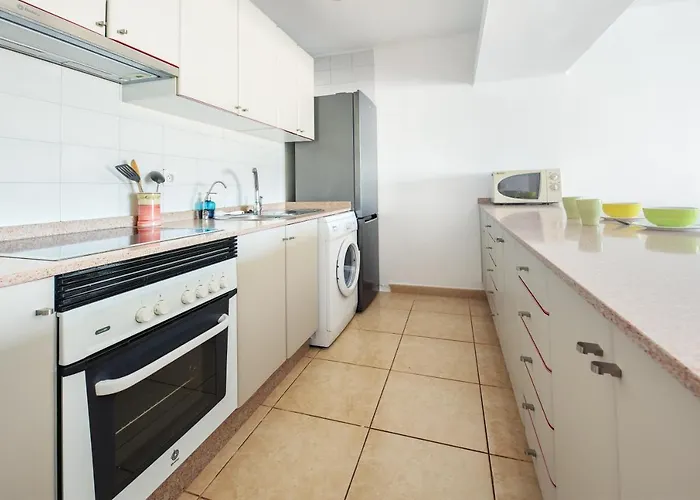 Lanzahost Larimar Apartment *