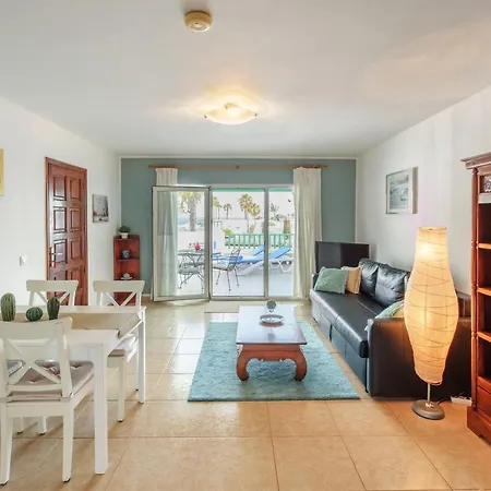 Apartment Lanzahost Larimar *